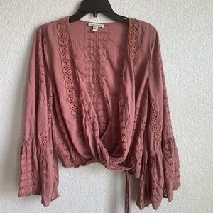 AMERICAN EAGLE TOP